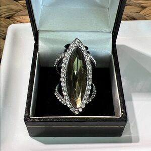 Jennifer Lopez Marquise Crystal Statement Ring
